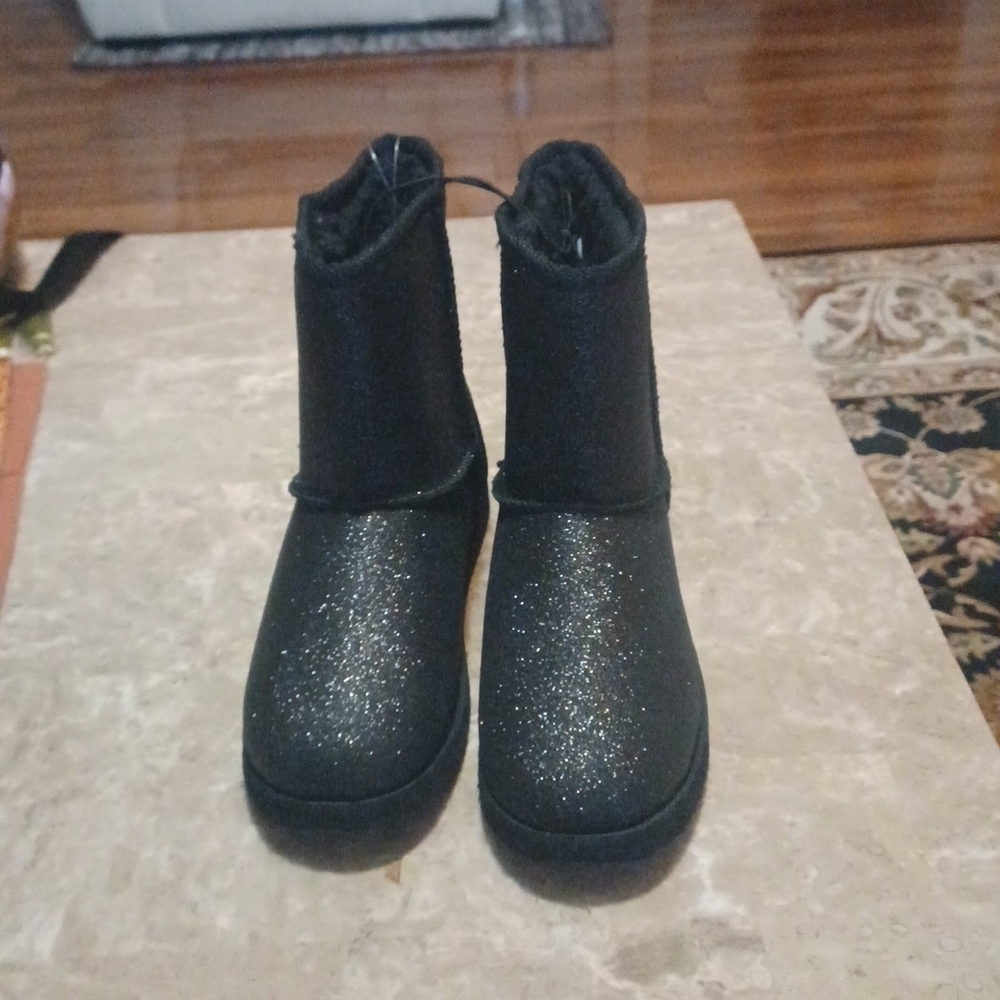 - - Girls wonder nation boots